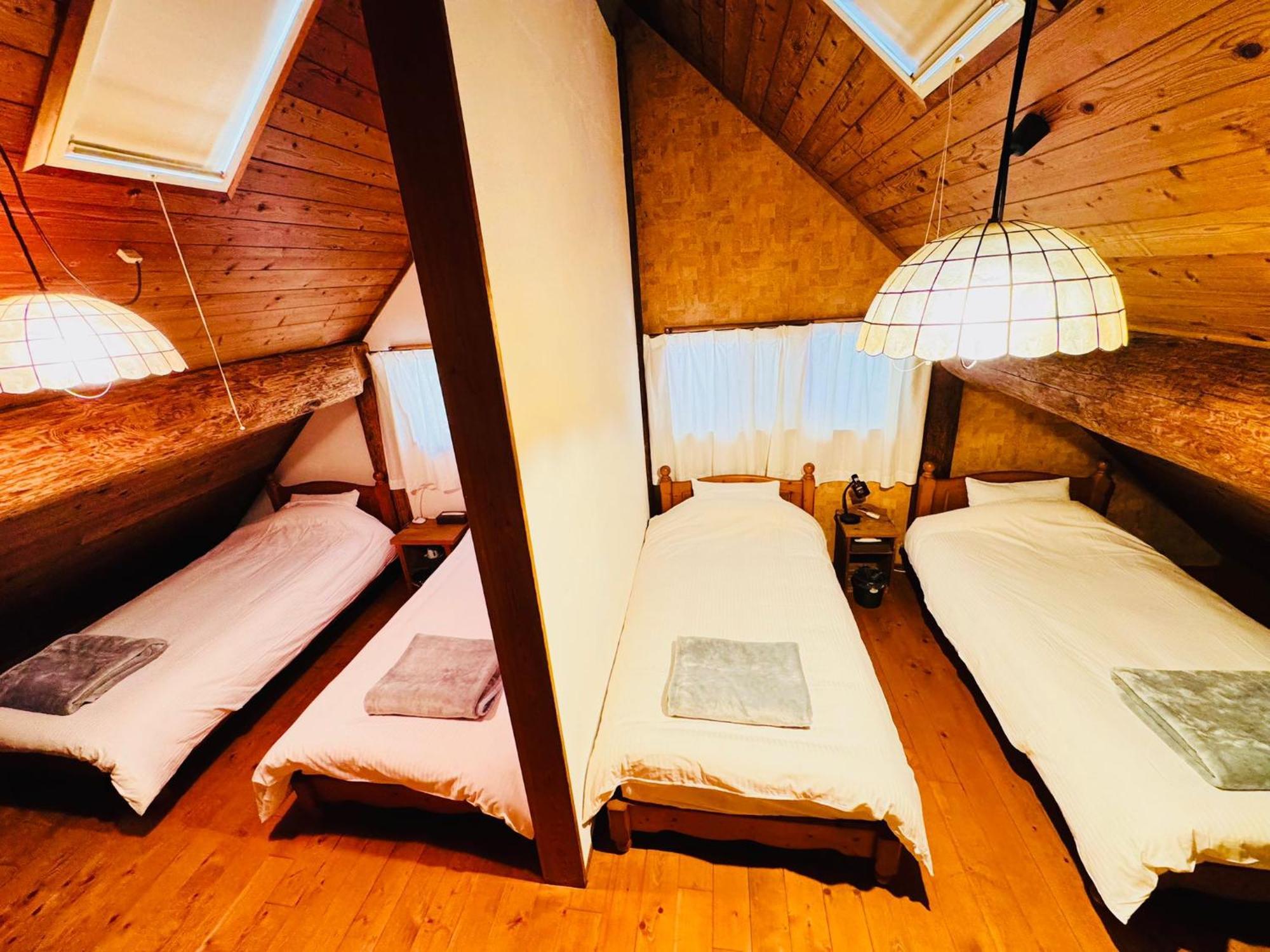 Готель Yufuin Log House No Yado Tom Sawyer Екстер'єр фото