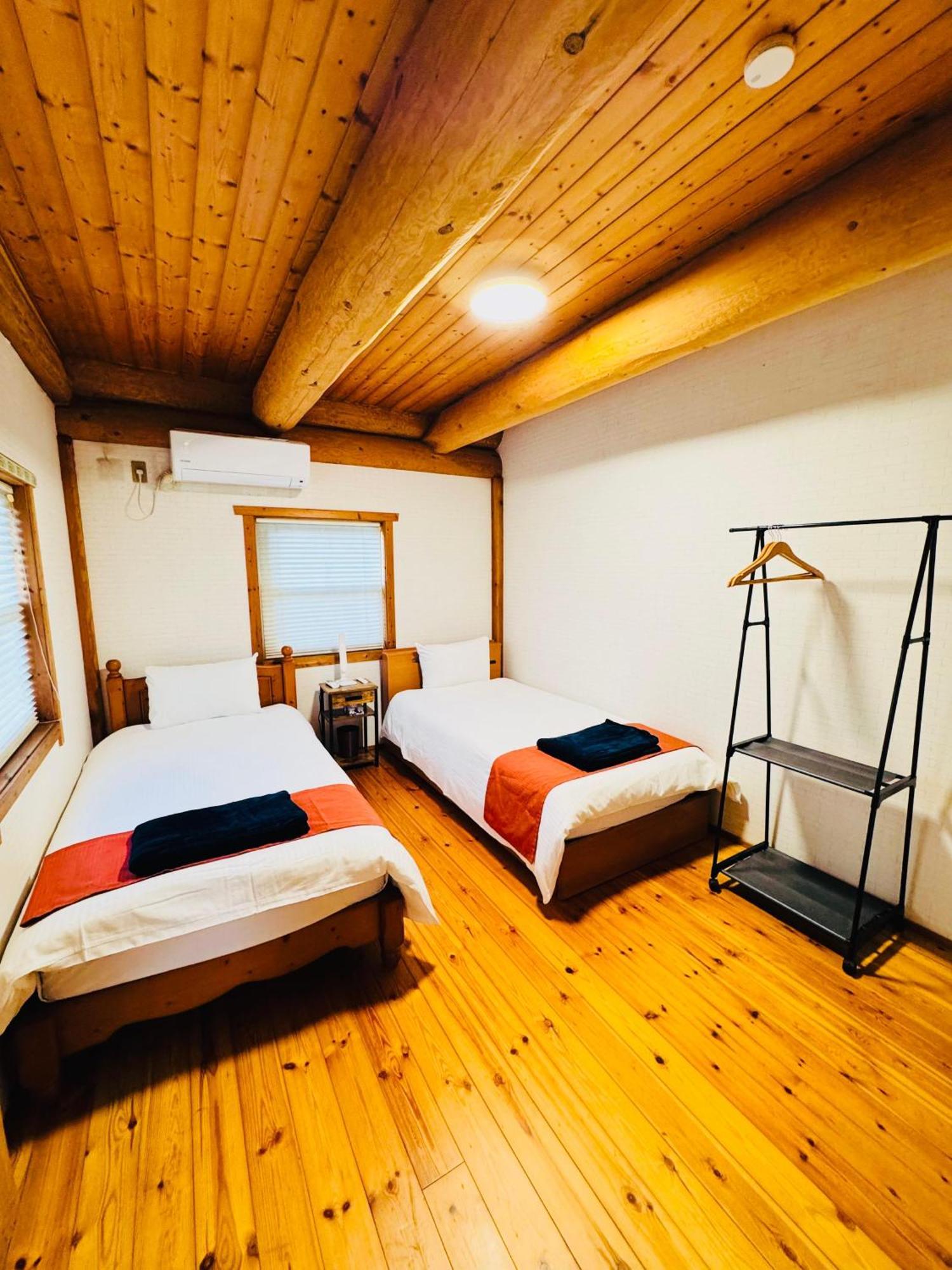 Готель Yufuin Log House No Yado Tom Sawyer Екстер'єр фото