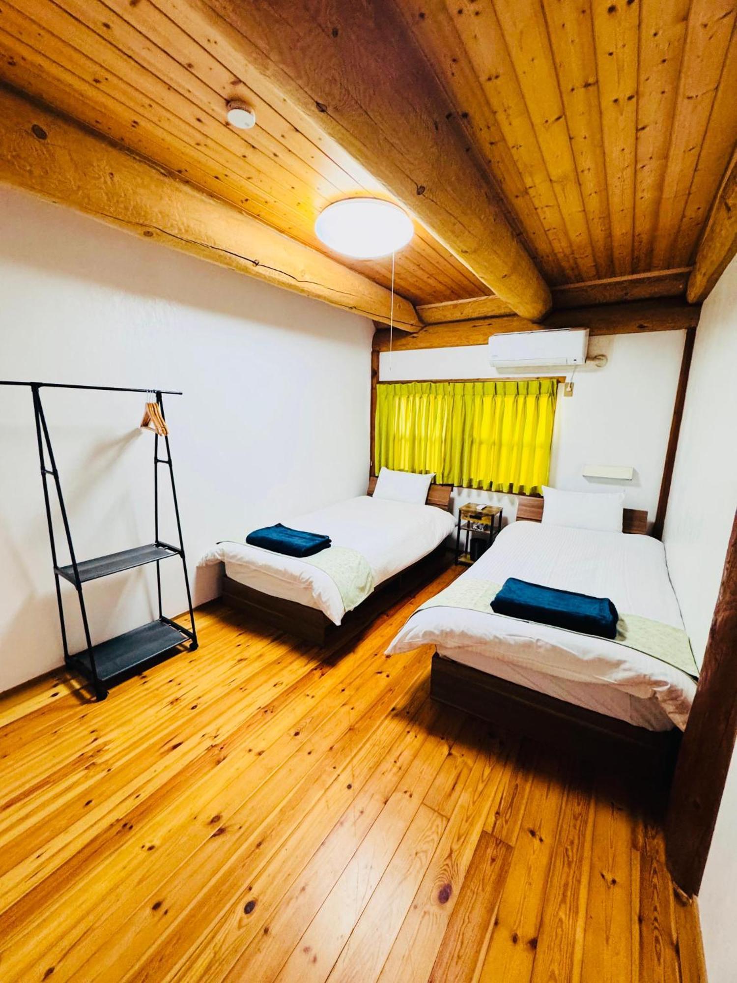 Готель Yufuin Log House No Yado Tom Sawyer Екстер'єр фото